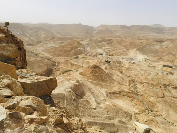 人称义是因著信(罗马书三21-31)